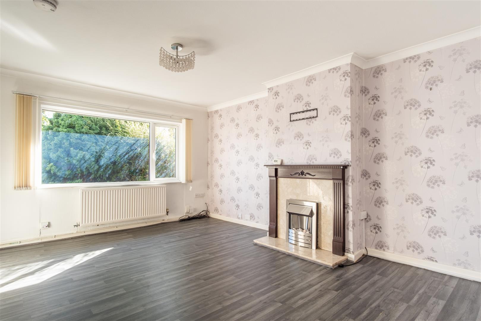 2 bed property in Fell Close, Preston